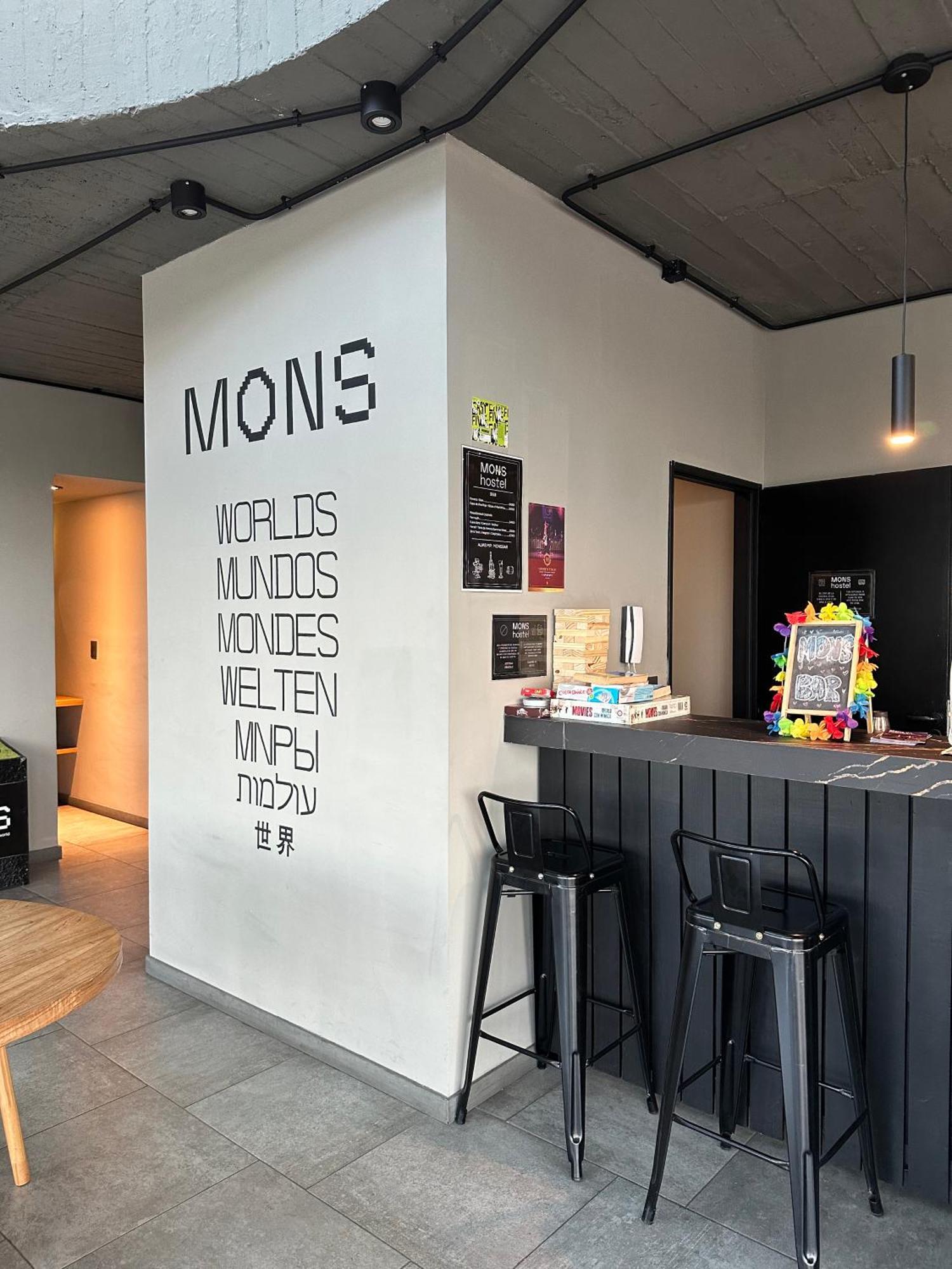 Mons Hostel Buenos Aires Bagian luar foto
